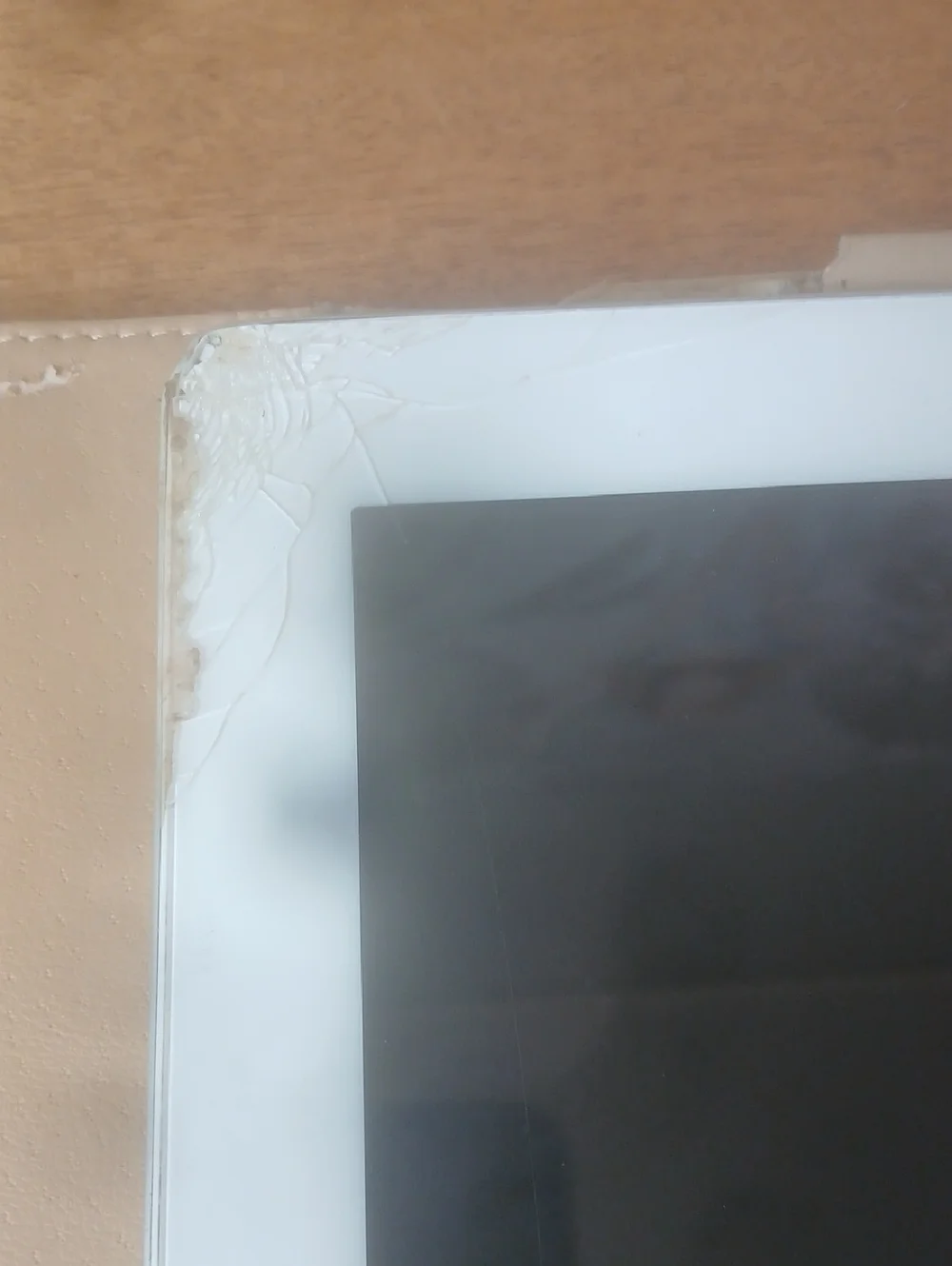 Apple I PAD. Tablet with White Bezel - Unbranded 9.7